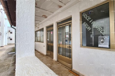 VODNJAN – POSLOVNI PROSTOR / APARTMANI U PRIZEMLJU ZGRADE