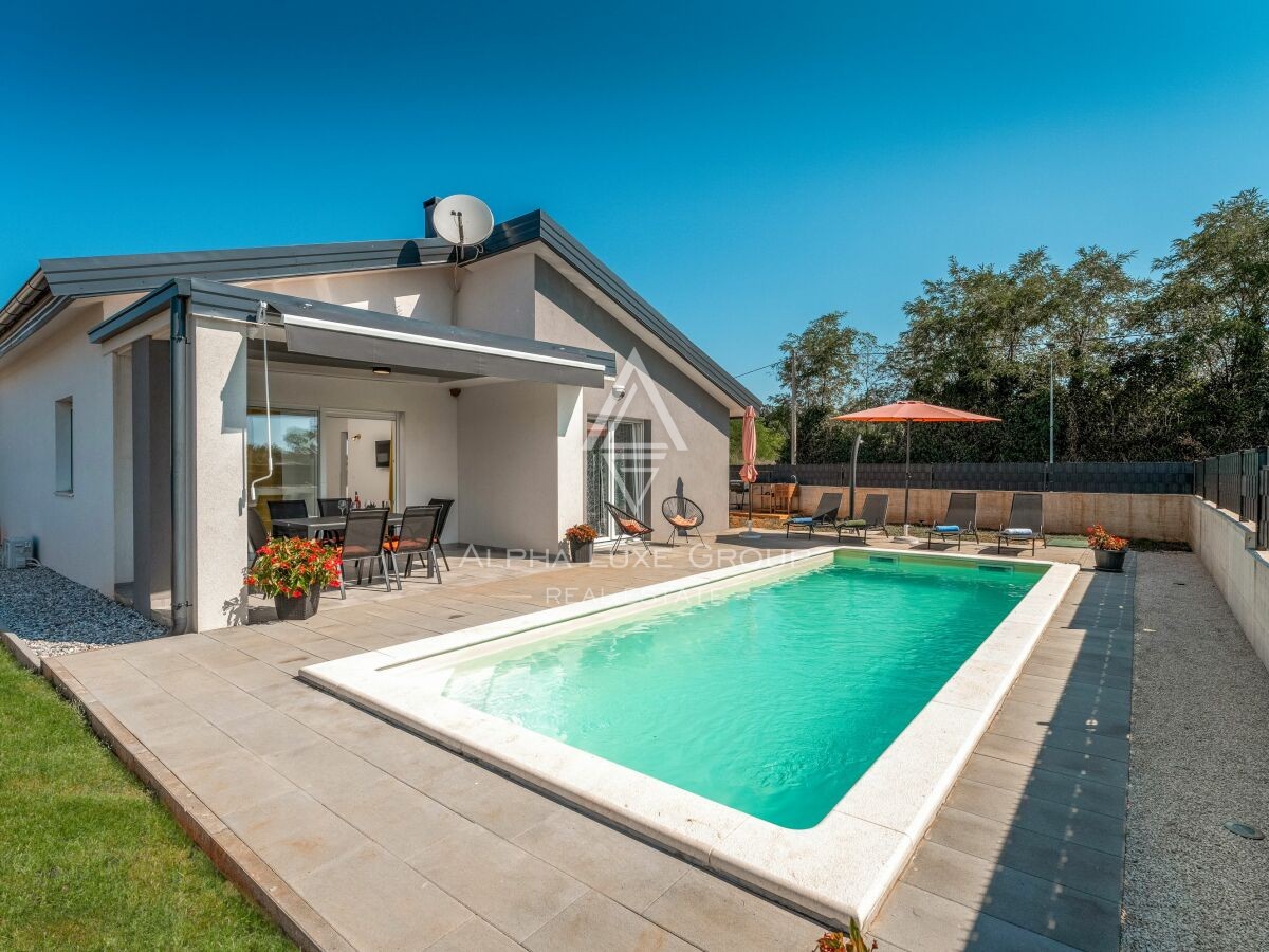 Istrien, Krnica : Villa mit privatem Pool zum Verkauf