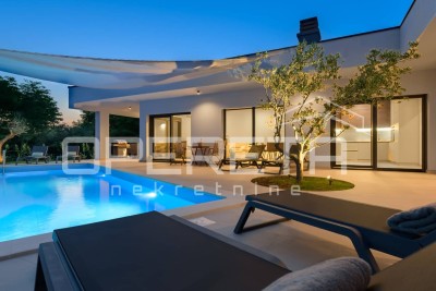 Istra, Rovinj okolica-moderna prizemnica 3 km od mora