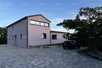 Dům