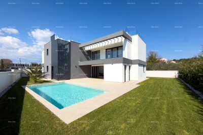 Nuova moderna villa vicino al mare!