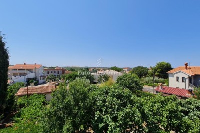 Kuća s velikom okućnicom u okolici Pule