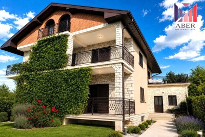 SPACIOUS DETACHED HOUSE WITH SEA VIEW – UMAG (ISTRIA) – EXCLUSIVE SALE
