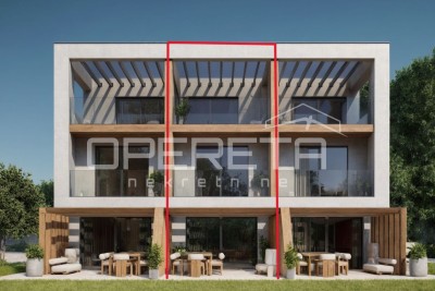 Istra, Medulin, moderna troetažna kuća sa pogledom, 300 m od mora