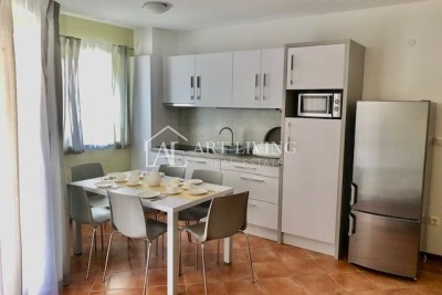 ISTRIEN, PULA, Umgebung - attraktive Wohnung nur 150 m vom Meer entfernt