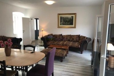 Zwei Steinhäuser, in der Nähe von Poreč