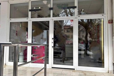 PAZIN, POSLOVNI PROSTOR 80 m²