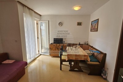 Opportunity Near the Sea – Apartment 300 m from the Beach, Novigrad Area