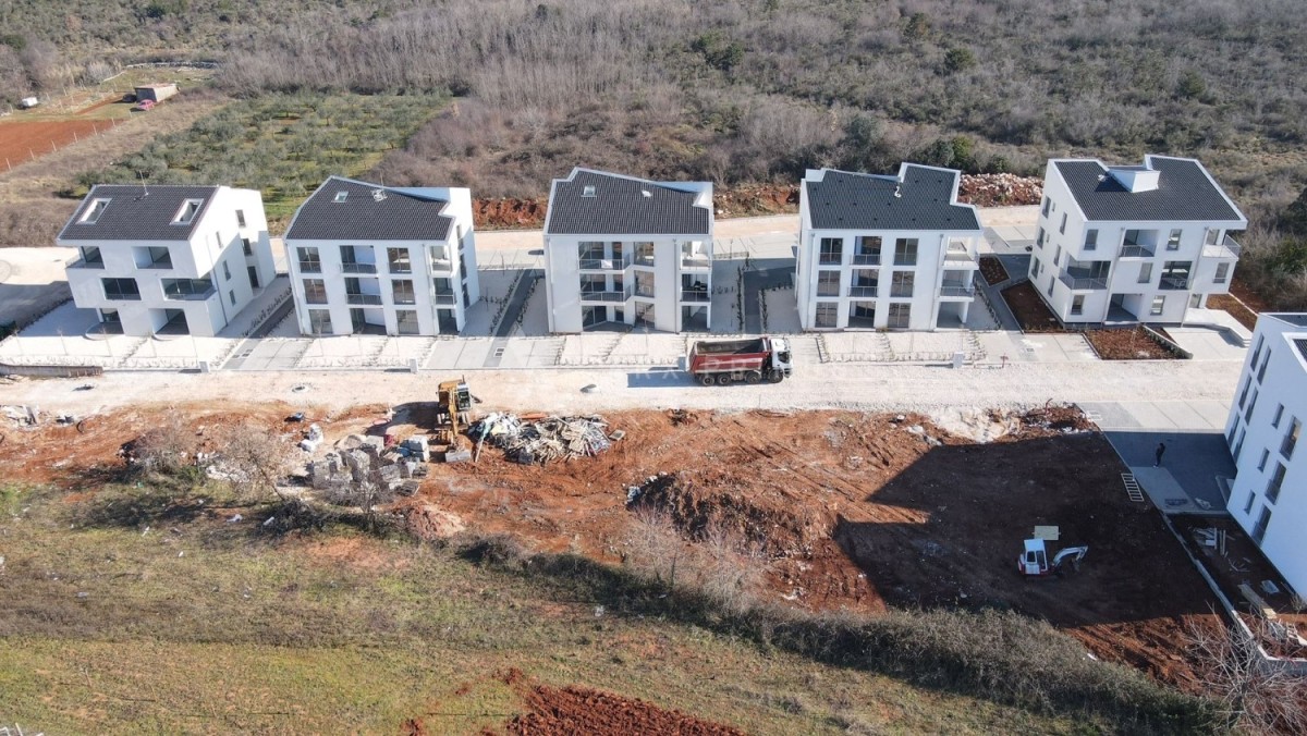 Neu gebaute Wohnung in Meeresnähe, Zambratija, Umag