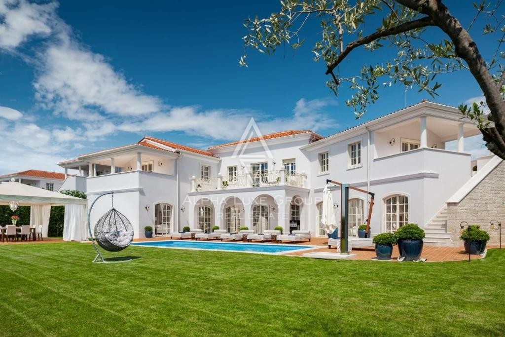 Istrien, Poreč: Exklusive villa mit pool und garten