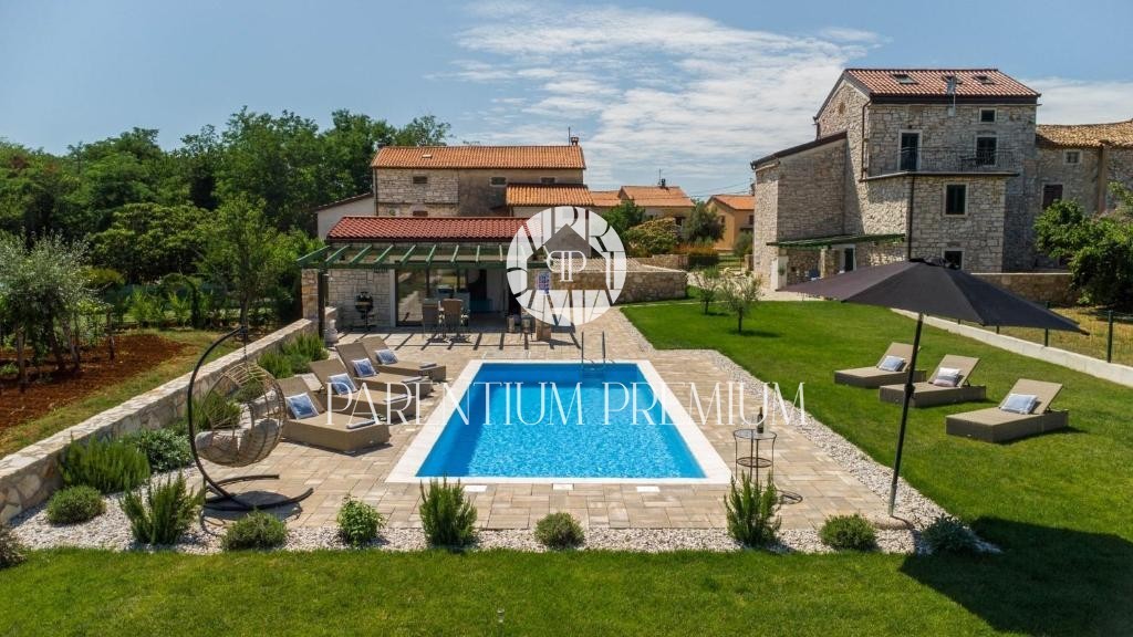 UMAG Umgebung – Authentisches istrisches Steinhaus mit Pool, 2 km vom Meer entfernt