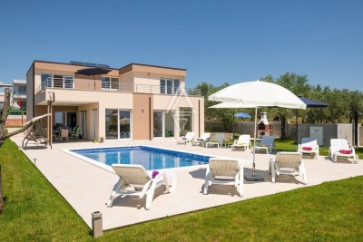 Istrien, Vodnjan, luxuriöse moderne Villa mit Pool
