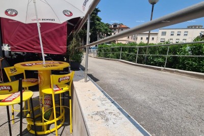 NA PRODAJU – POSLOVNI PROSTOR U STROGOM CENTRU PULE (TRŽNICA)