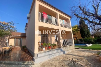 Fažana, Holiday house 160m2, 450m from the sea and beaches, 4 bedrooms + bathroom