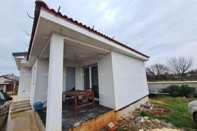 PULA!  HUIS TE KOOP - RUSTIGE LOCATIE.