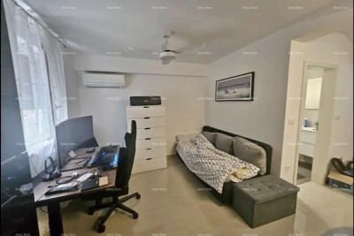 Pula – opremljena garsonjera v novogradnji, 28 m²