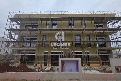 Moderne Wohnung in einem Neubau, 600 m vom Meer entfernt, in der Nähe von Umag.