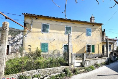 ISTRA, LABIN, KUĆA ZA RENOVACIJU, POGLED NA MORE