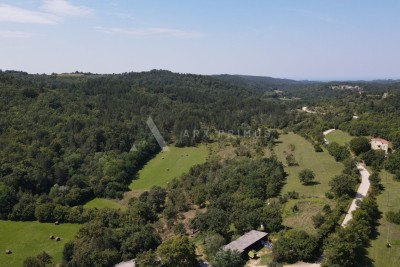 Building land in a quiet location, Dubci