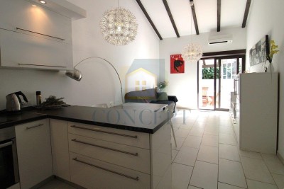 Červar-Porat / mediteranska kuća-prizemnica , 200 m od mora , Poreč okolica