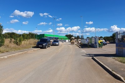 POREČ – BUIĆI, GEWERBEGEBIET, 6.700 m², (3.600 m² für Baufläche + 3.100 m² Grünfläche), Z-641