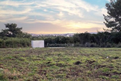 Terreno edificabile di 700 m² – Šijana