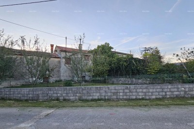 ŽMINJ (okolica) - odlična kamnita hiša z dvoriščem