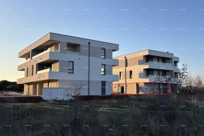 PULA, Veldebek - Prodaja stana u prizemlju s vrtom, novogradnja / C1