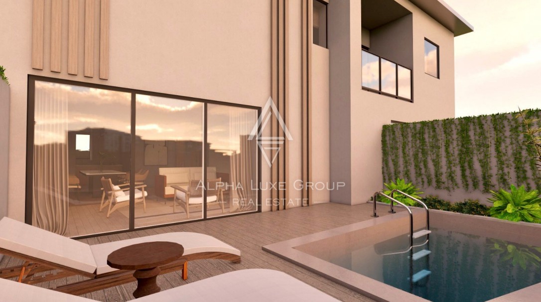 Istrien, Poreč, modernes Reihenhaus mit Pool und Garten