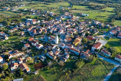Parcela edificabile in ottima posizione.