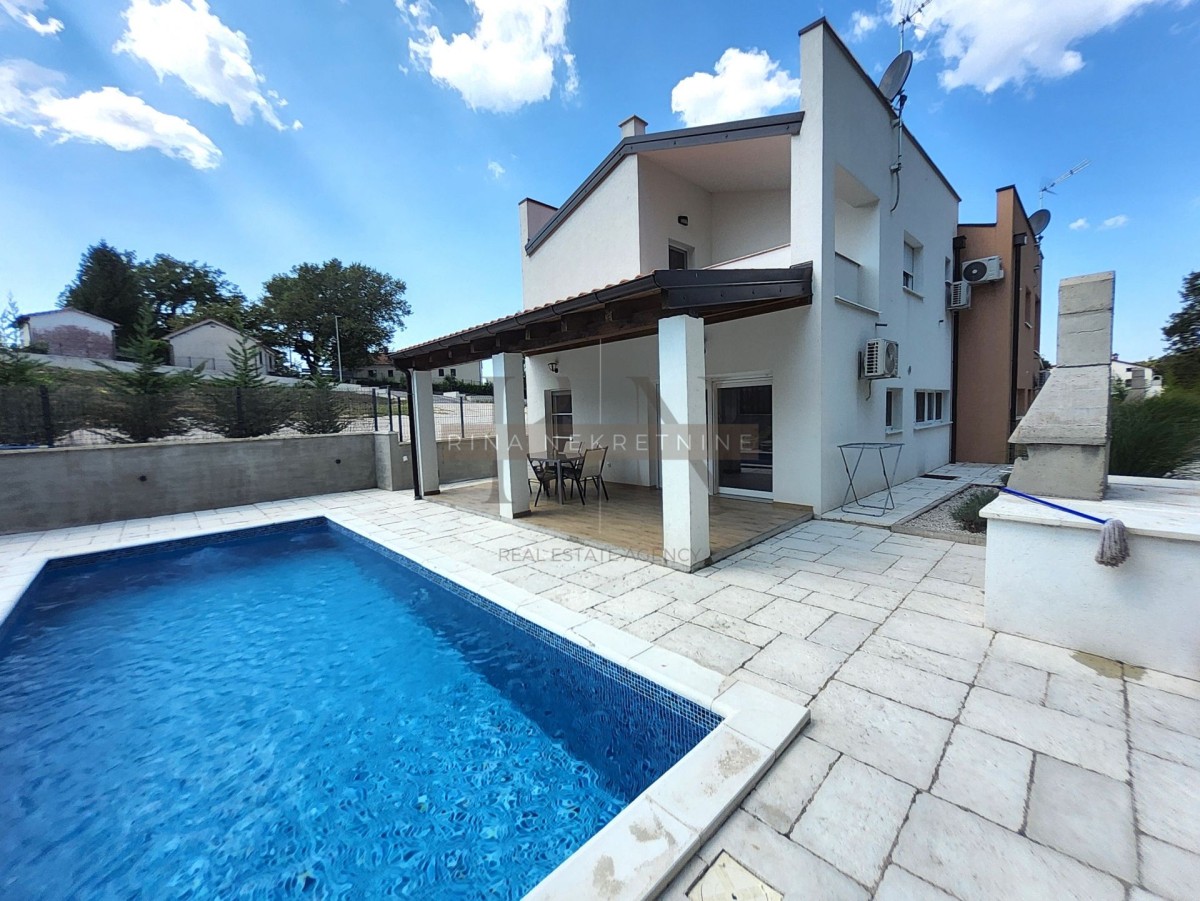 ISTRIEN-POREC-TINJAN-HAUS MIT POOL UND NATURBLICK