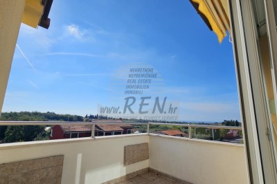 Appartamento arredato con 2 camere e vista mare