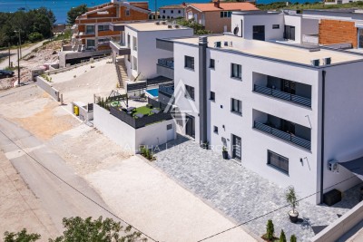 Istra, Medulin : Luksuzna vila s bazenom 50 metara do mora