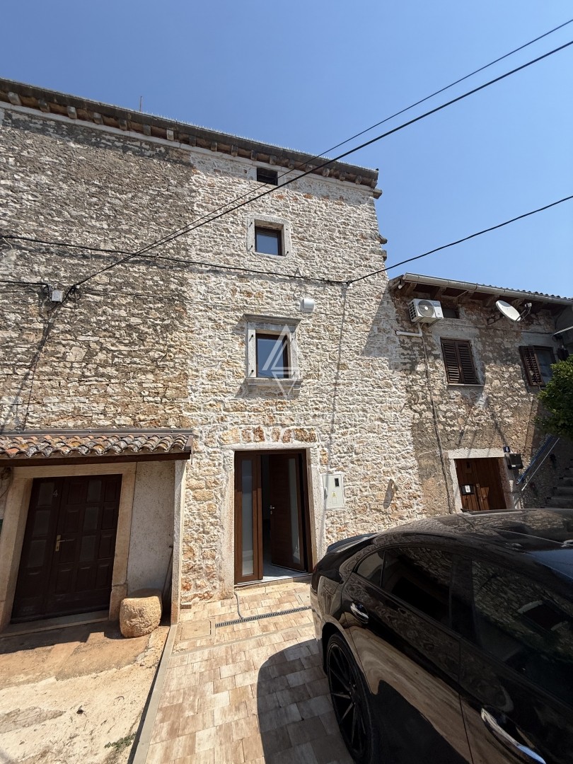 Istrien, Poreč: Renoviertes Steinhaus mit Meerblick