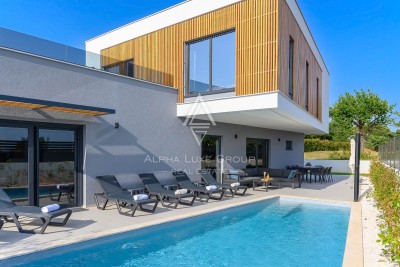 Istria, Sanvincenti: Villa moderna con piscina riscaldata