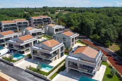 Stupenda villa con piscina vicino al mare, Umago