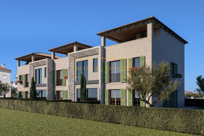 WUNDERSCHÖNES HAUS MIT 3 SCHLAFZIMMERN UND GROSSEM GARTEN ZU VERKAUFEN IN POREČ, ISTRIEN! - in Gebäude