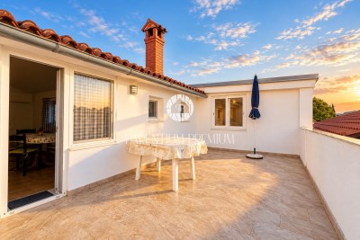 Novigrad Umgebung, Wohnung im zweiten Stock mit zwei Schlafzimmern