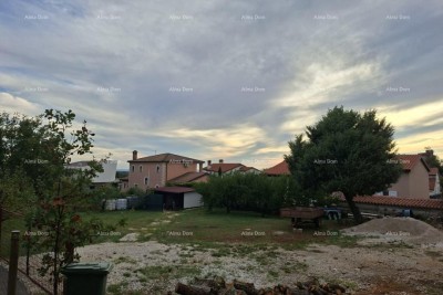 GRAĐEVINSKO ZEMLJIŠTE U VIŠNJANU – 620 m²