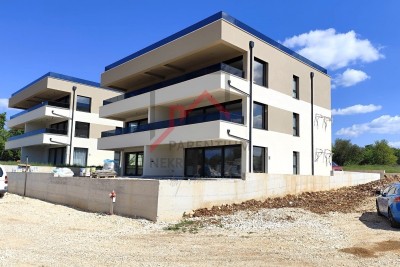 Istria, Poreč - Luxurious apartment on the first floor with a view, close to the city center - under construction