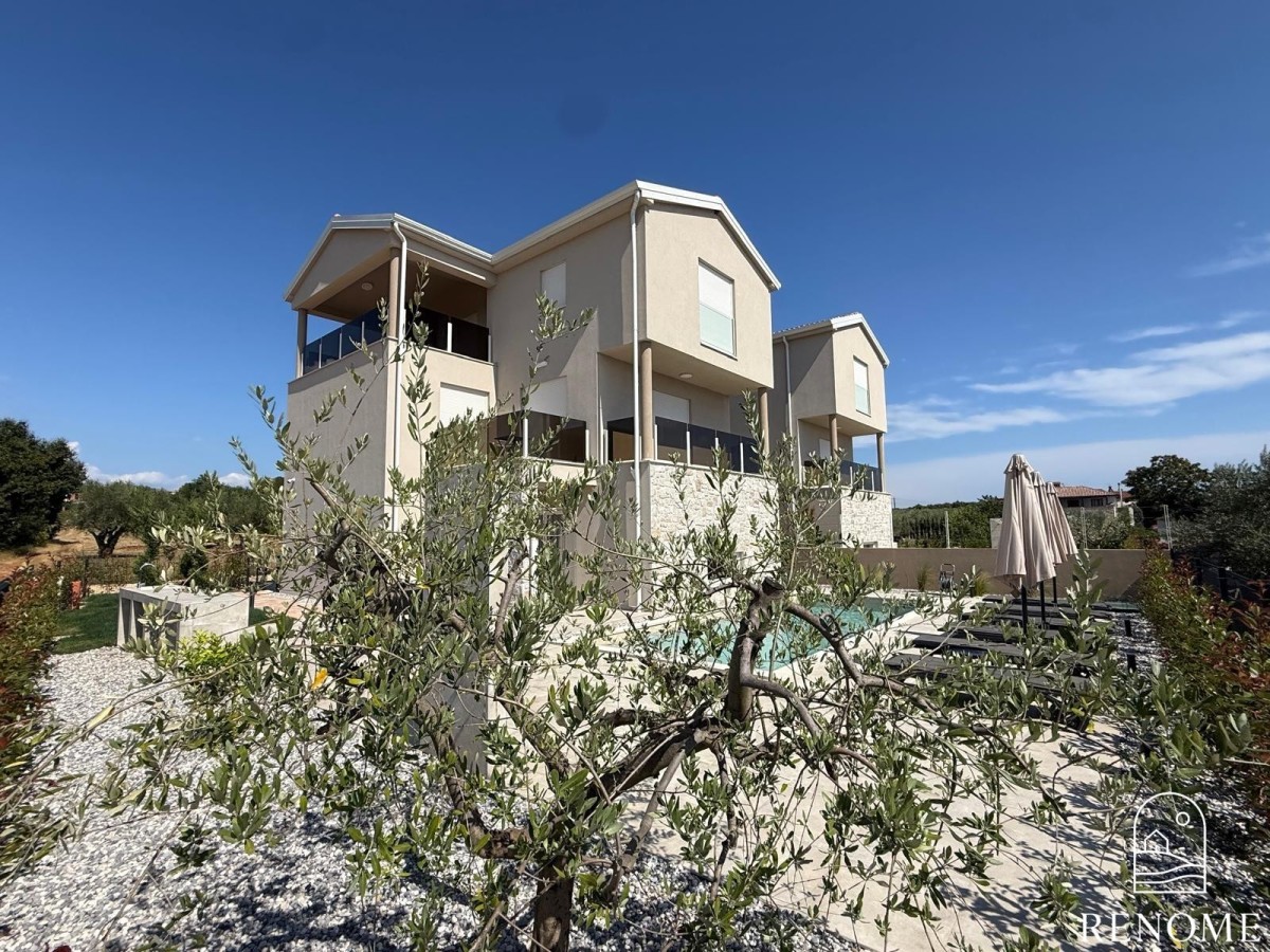 NEU!! Villa mit Pool, Meerblick