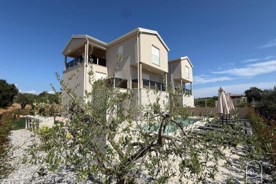 NEU!! Villa mit Pool, Meerblick