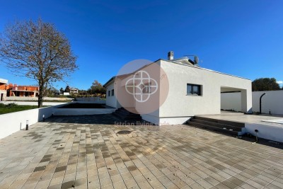 Novogradnja *vila za odmor* u blizini grada