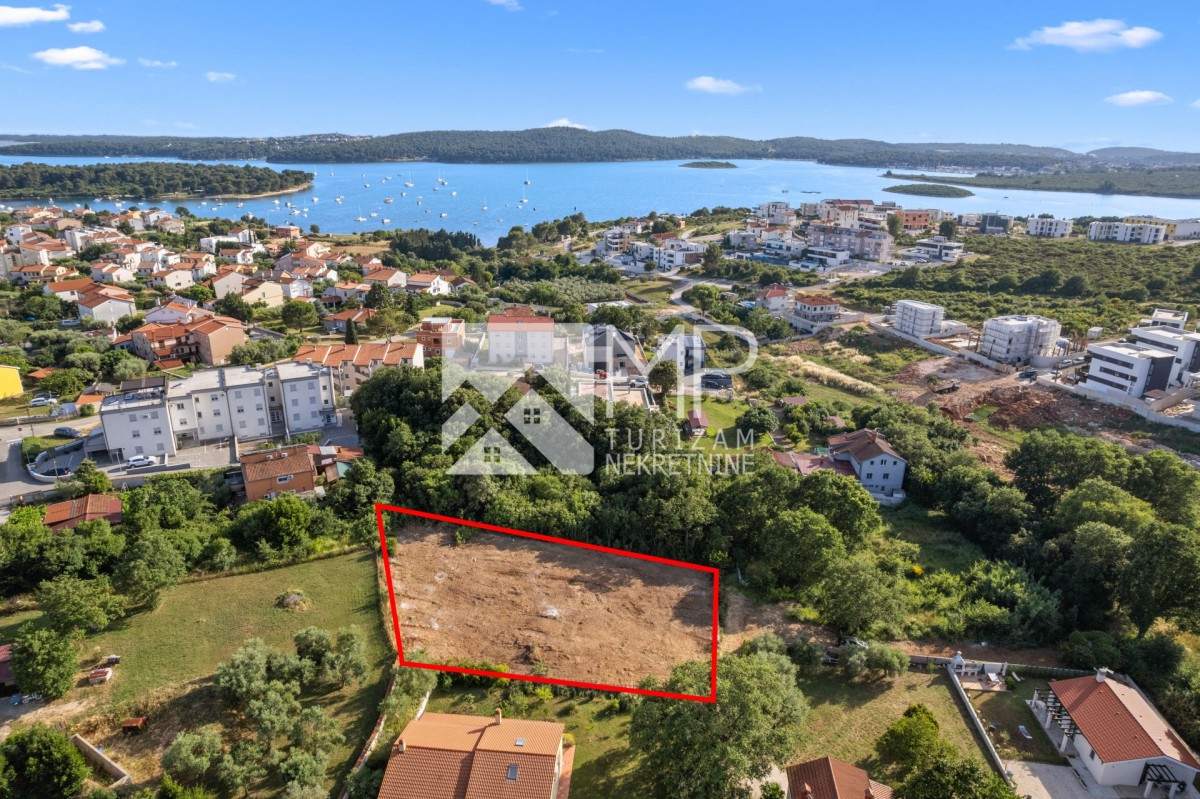 Moderne Wohnung in einem Neubau – Medulin, Biškupije, 2 Schlafzimmer + Wohnzimmer, 2 Badezimmer, 2 Parkplätze