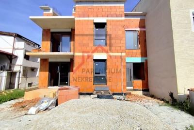 Istria, Funtana – New apartment under construction, 500 m from the sea, 2nd floor, parking - under construction