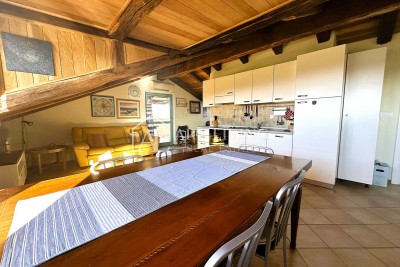 Poreč, okolica - šarmantni dvosobni stan s korištenjem bazena i tenis terena