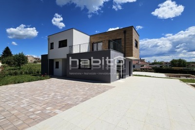 Umgebung von Poreč - Moderne Doppelhaushälfte mit Pool, Neubau