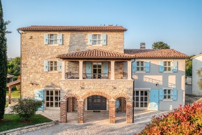 Ekskluziva agencije- Luksuzna kamena vila na prodaju Višnjan okolica