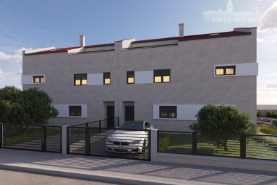 Porec-Bereich, Haus am Ende der Reihe mit zwei Schlafzimmern und einem großen Garten - in Gebäude