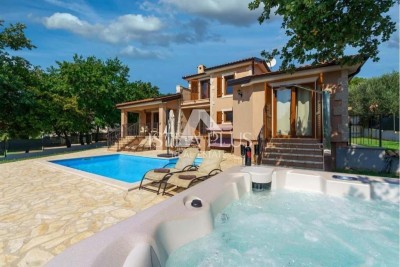 Vila v bližini Poreča, 6 km od morja in lepih plaž